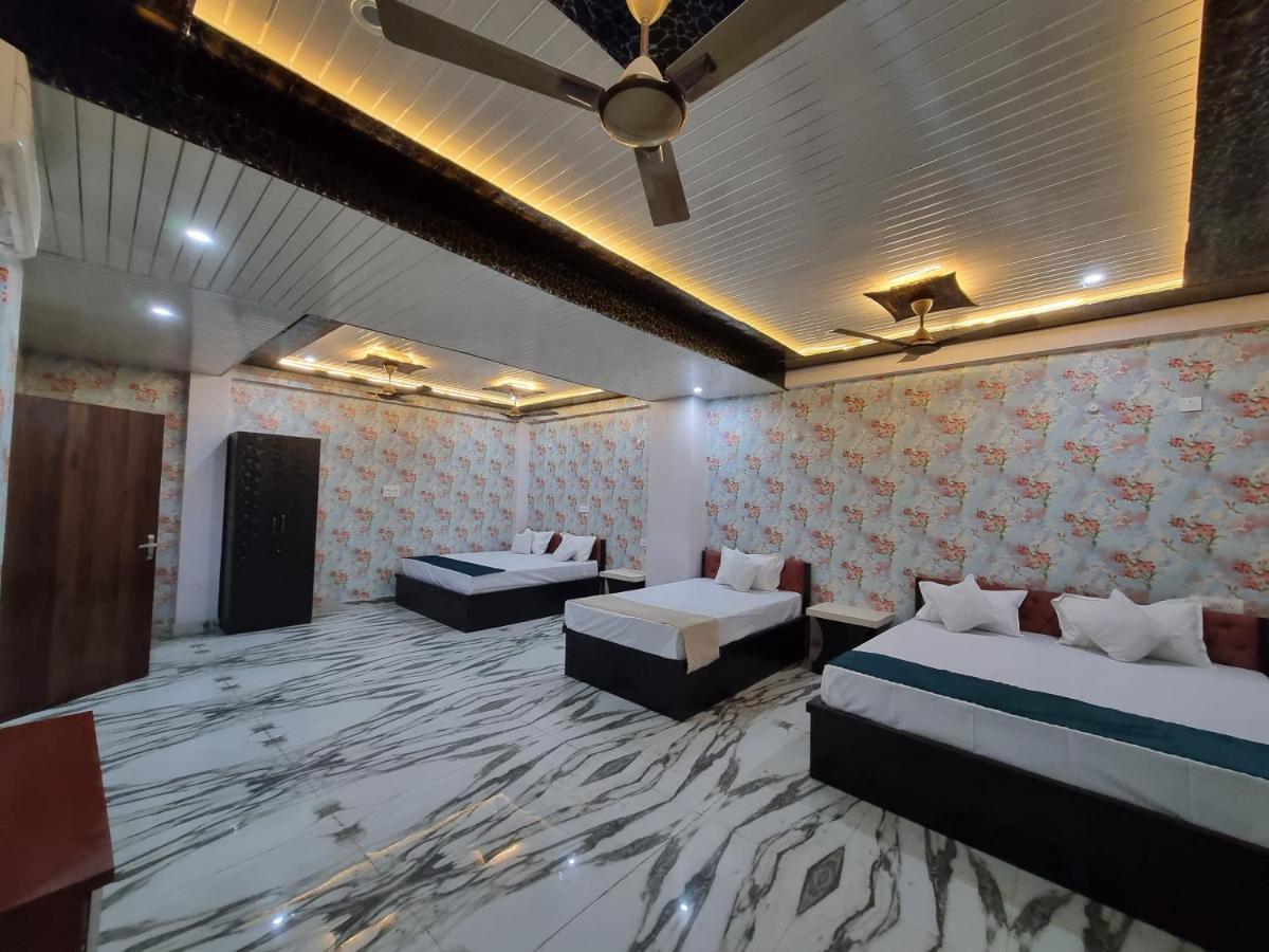 Hotel Vinayak Plaza Varanasi Exterior foto